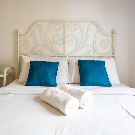 Casa Orient @ Macalister 218 ❈中路218东方之家 3Br 8Pax Apartman George Town  Kültér fotó