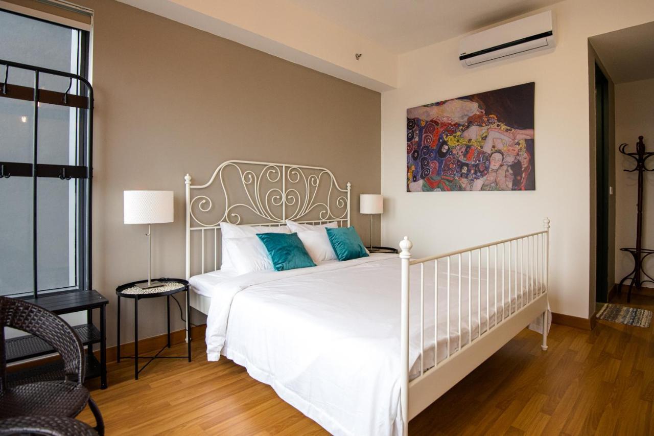 Casa Orient @ Macalister 218 ❈中路218东方之家 3Br 8Pax Apartman George Town  Kültér fotó